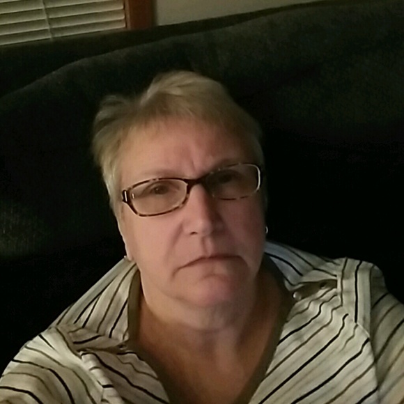 Meet your Posher, Lucy - Picture 1 of 1